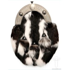 Two Tone Rabbit Dress Sporran, Smokie Finish Cantle 